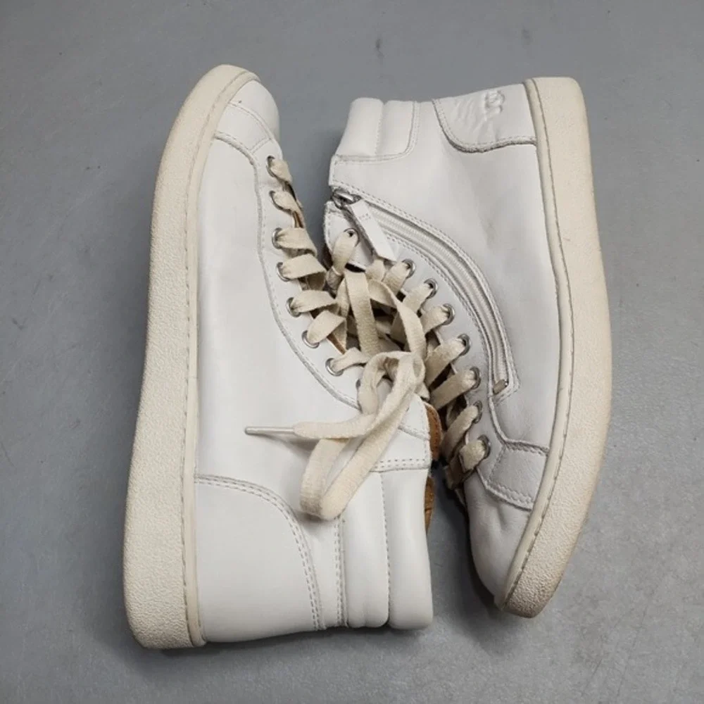 UGG Olive High Top‎ Sneakers Mens US 9.5 White Athletic Comfort Side Zip 1019663
